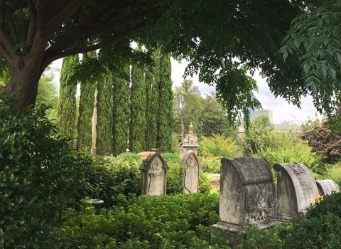 Oakland-Cemetery at Sugar Magnolia BB, Atlanta, GA